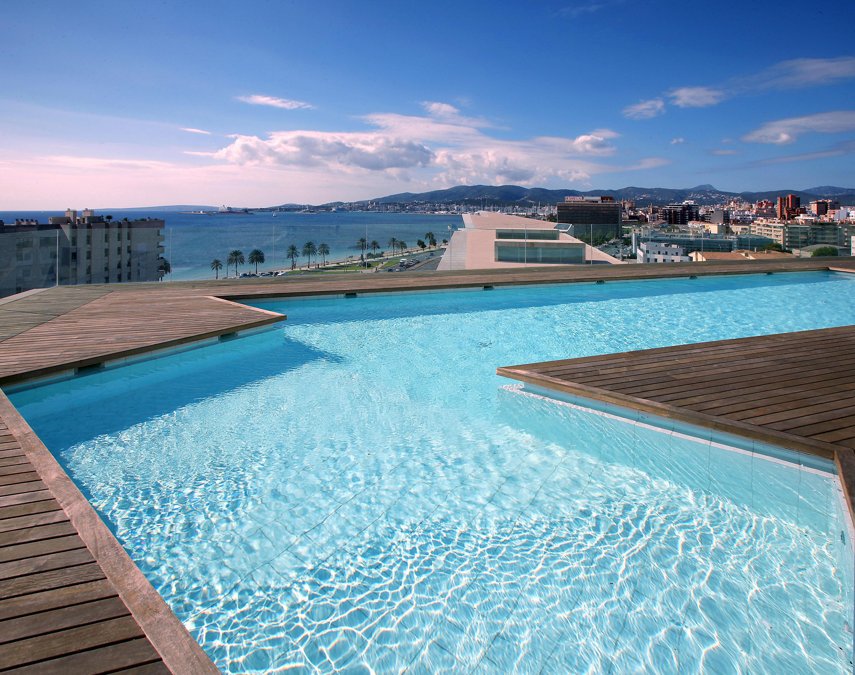 Meliá Bay Hotel 4*